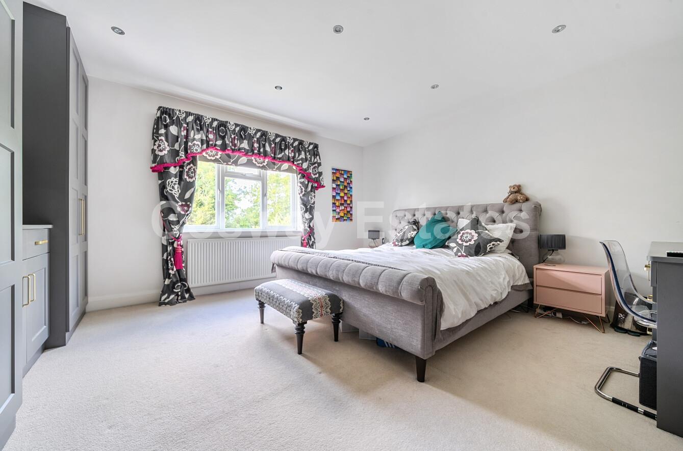 Hillside Grove, Mill Hill, NW7, London